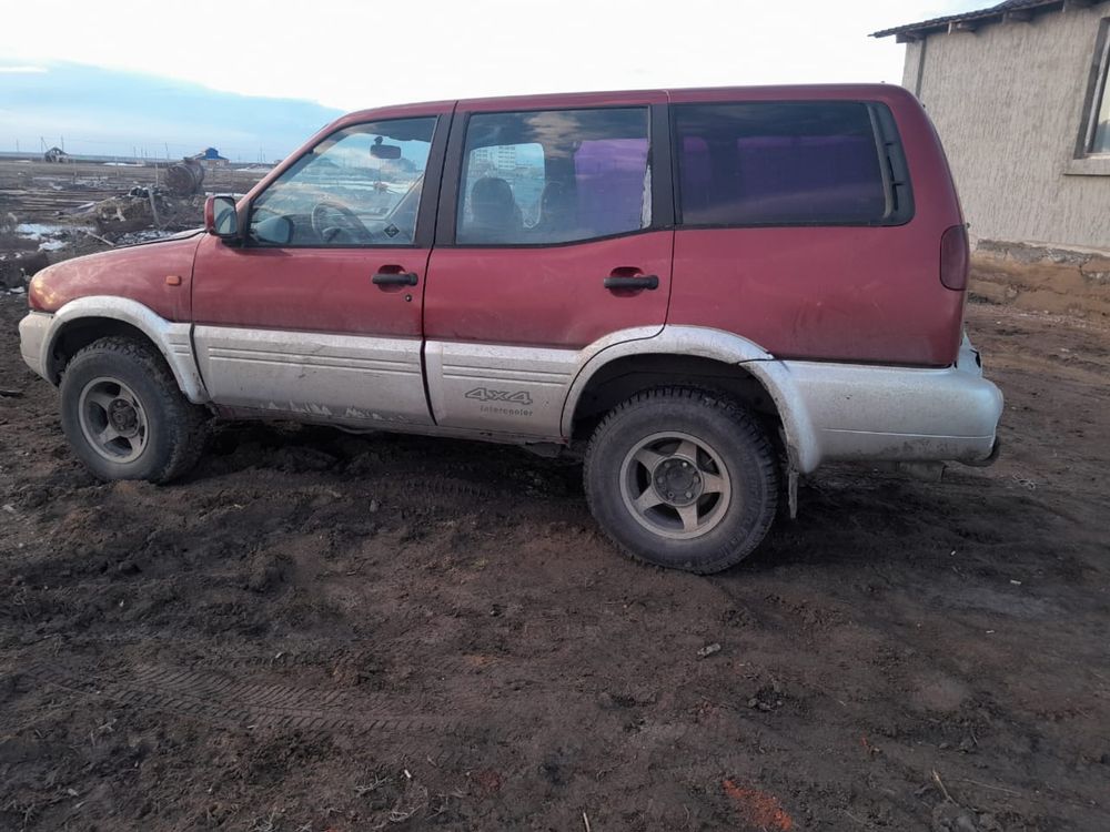 Nissan Terrano 1998