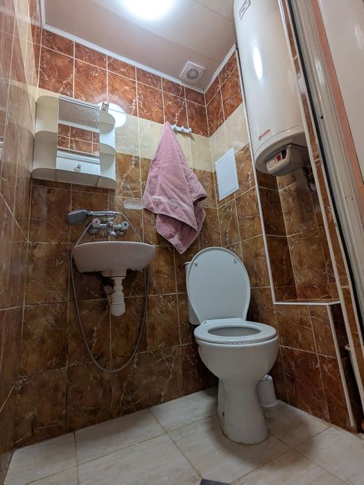 Дава се под наем Едностаен апартамент в Варна, Трошево - 20 кв.м за 204 € - Снимка #2