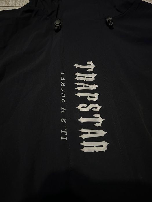 Windbreaker trapstar