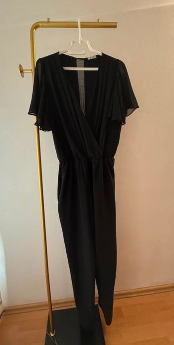 Salopetă neagră cu mânecă scurtă