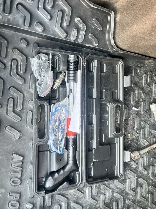 Болгарка и дюбел пистолет сатамын