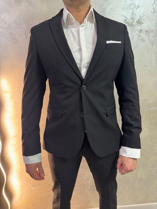 Costum barbati negru