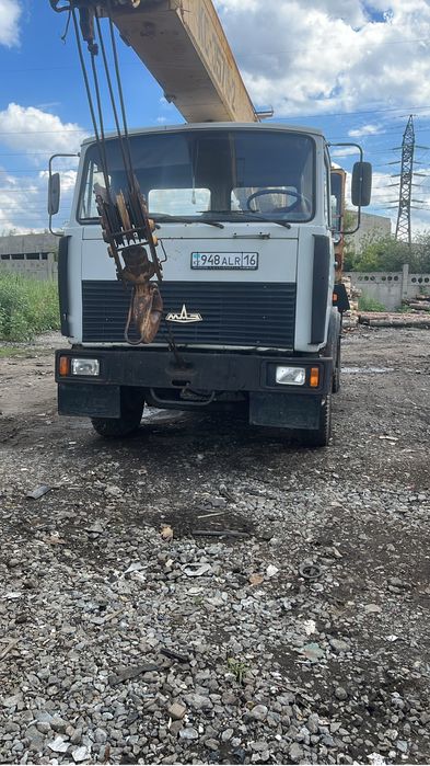 Автокран МАЗ 2000 г/в