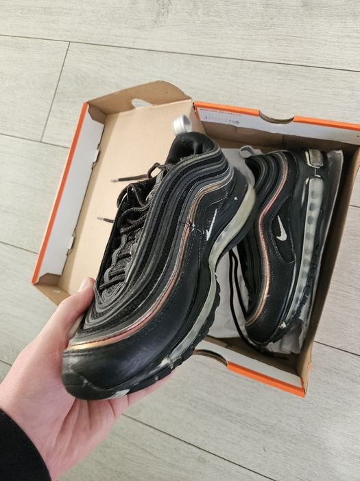 Vând air max mărimea 38,5