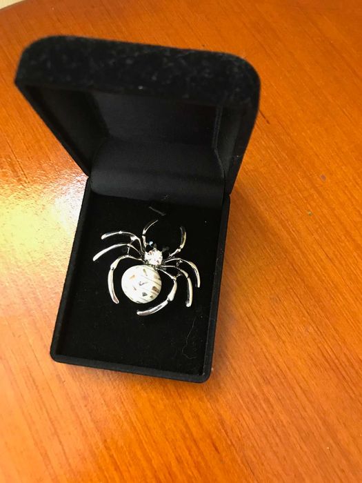 Продавам красиво италианско бижу