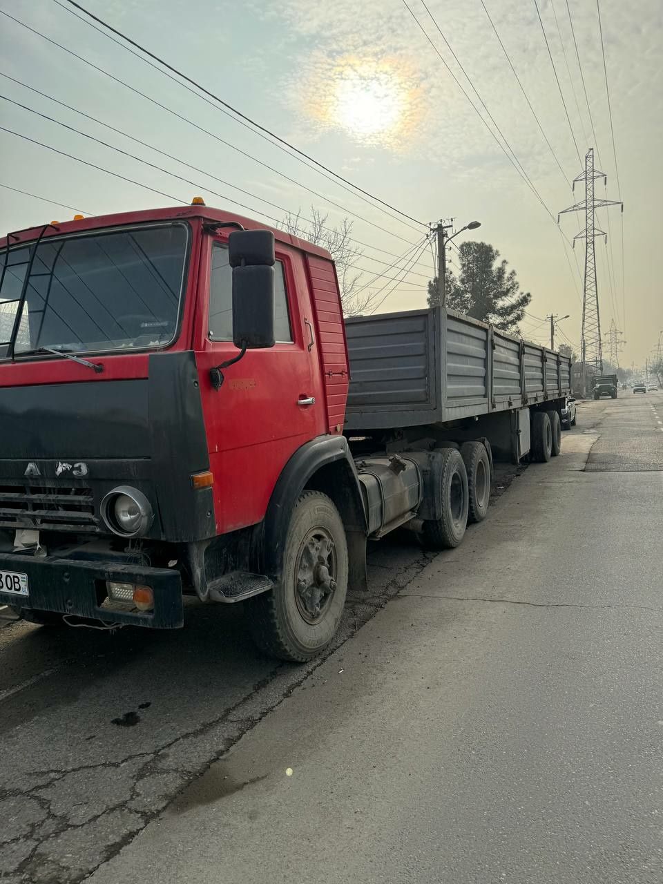 Kamaz Moshinasi Yaxshi holatda