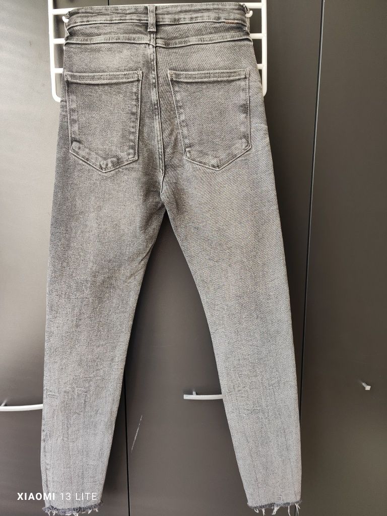 Дънки ZARA с висока талия