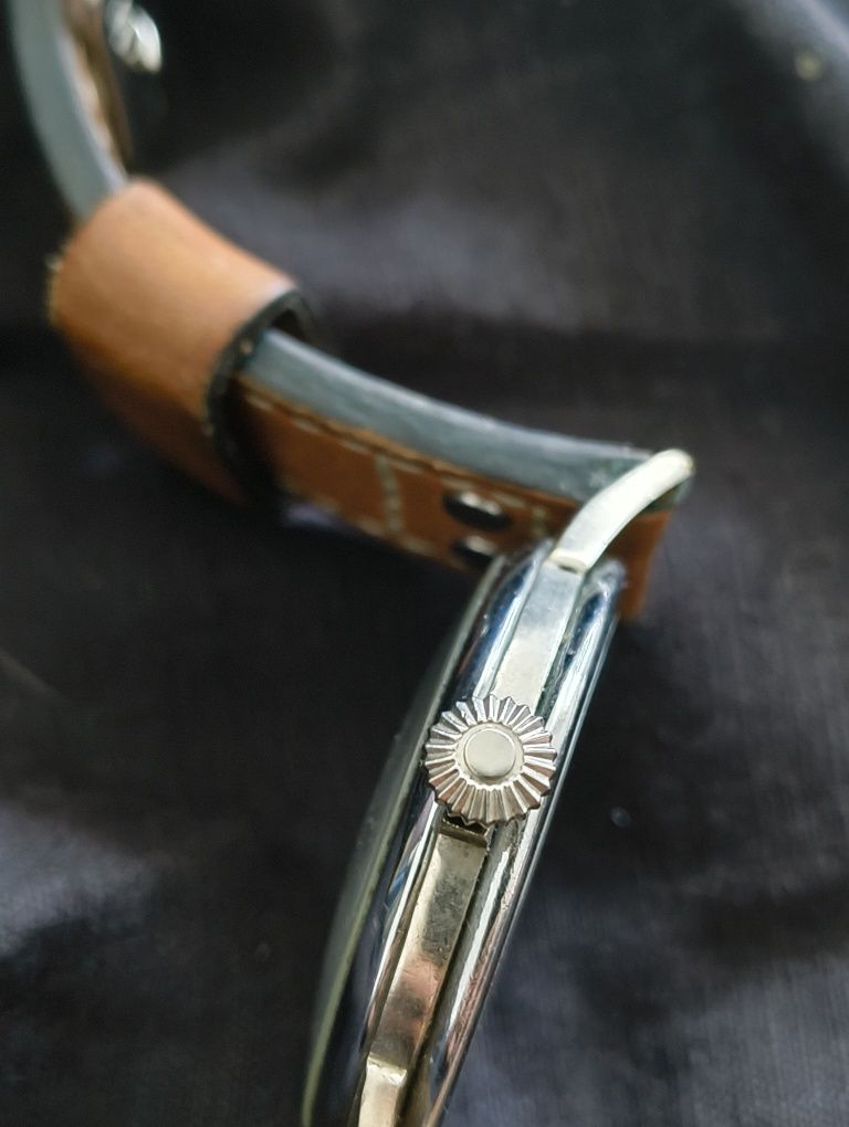 Ръчен Часовник Мълния
