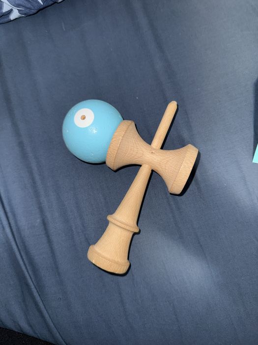 Kendama Krom  pop blue