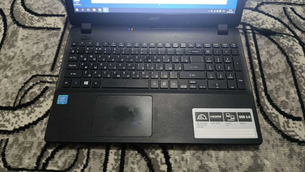 DEYARLI yangi noutbuk sotiladi