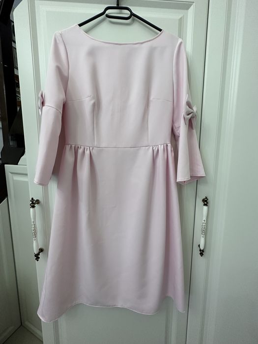 Rochie-2 modele roz si alb