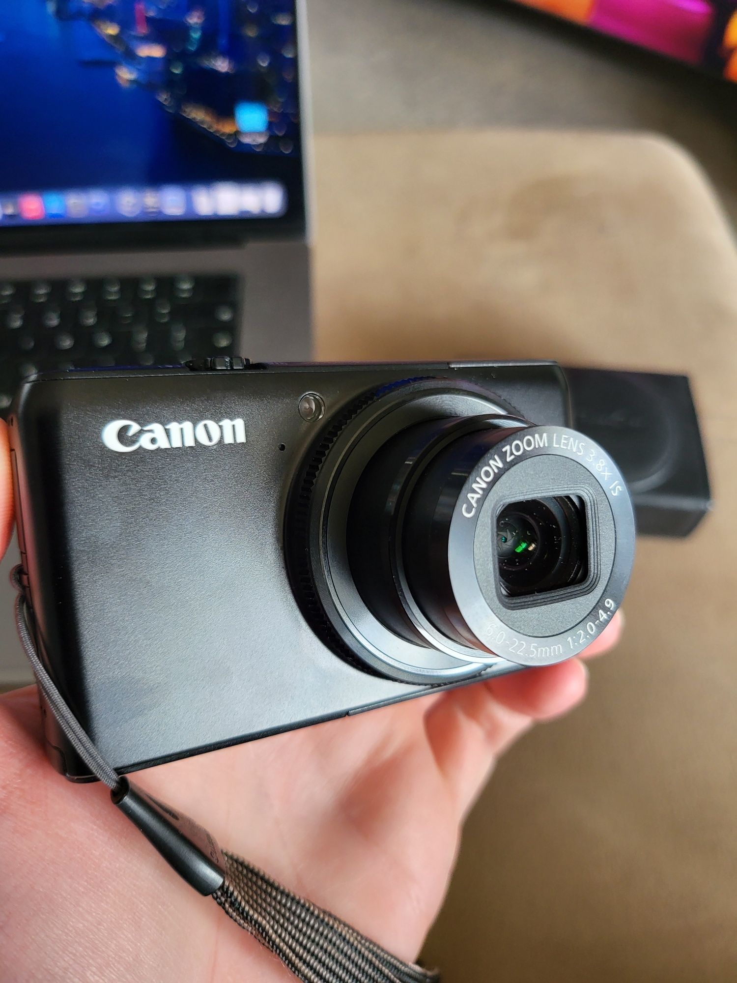 Canon PowerShot S90 перфектен