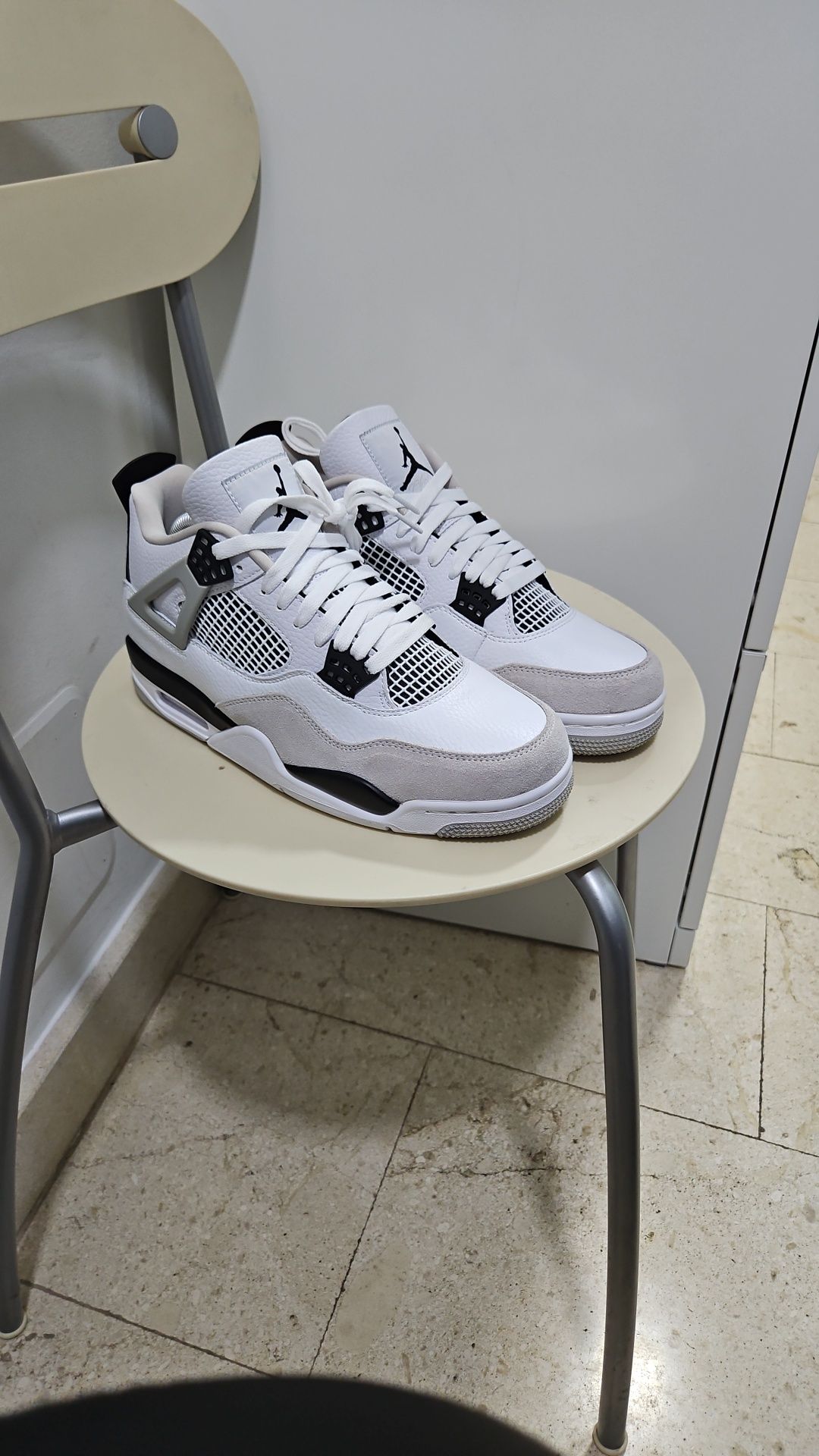 jordan 4 military black noi cu eticheta, doar probati.