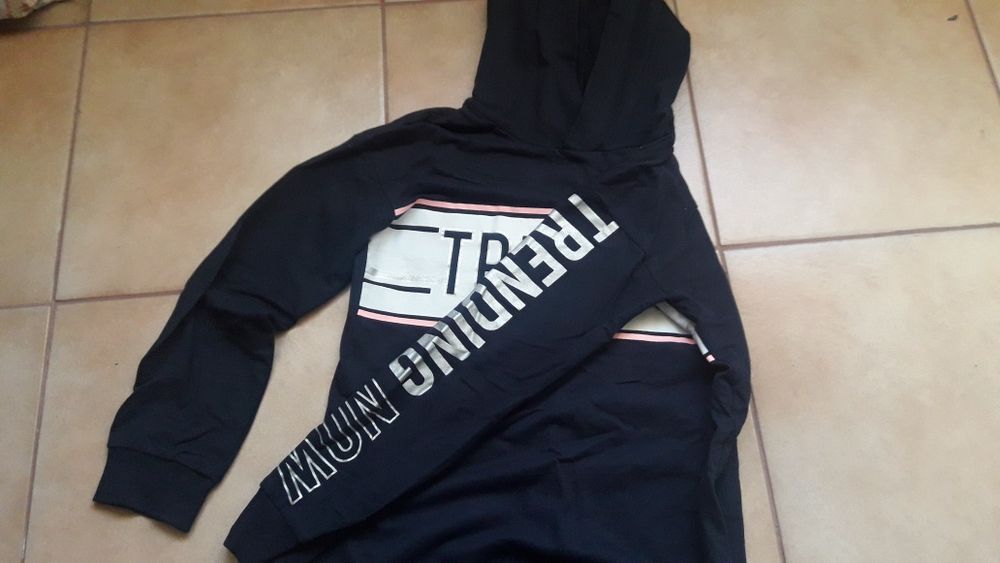 Vand geaca ,nefolosit