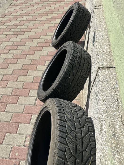 Cauciucuri 215 45 17 toyota etc M+S