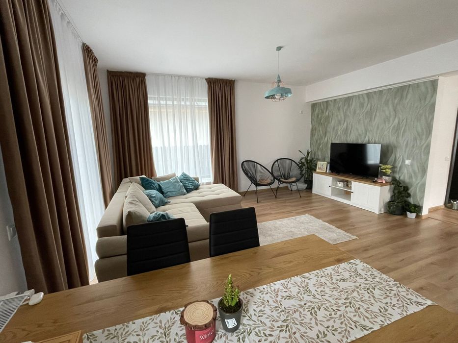 Casa pe parter single.