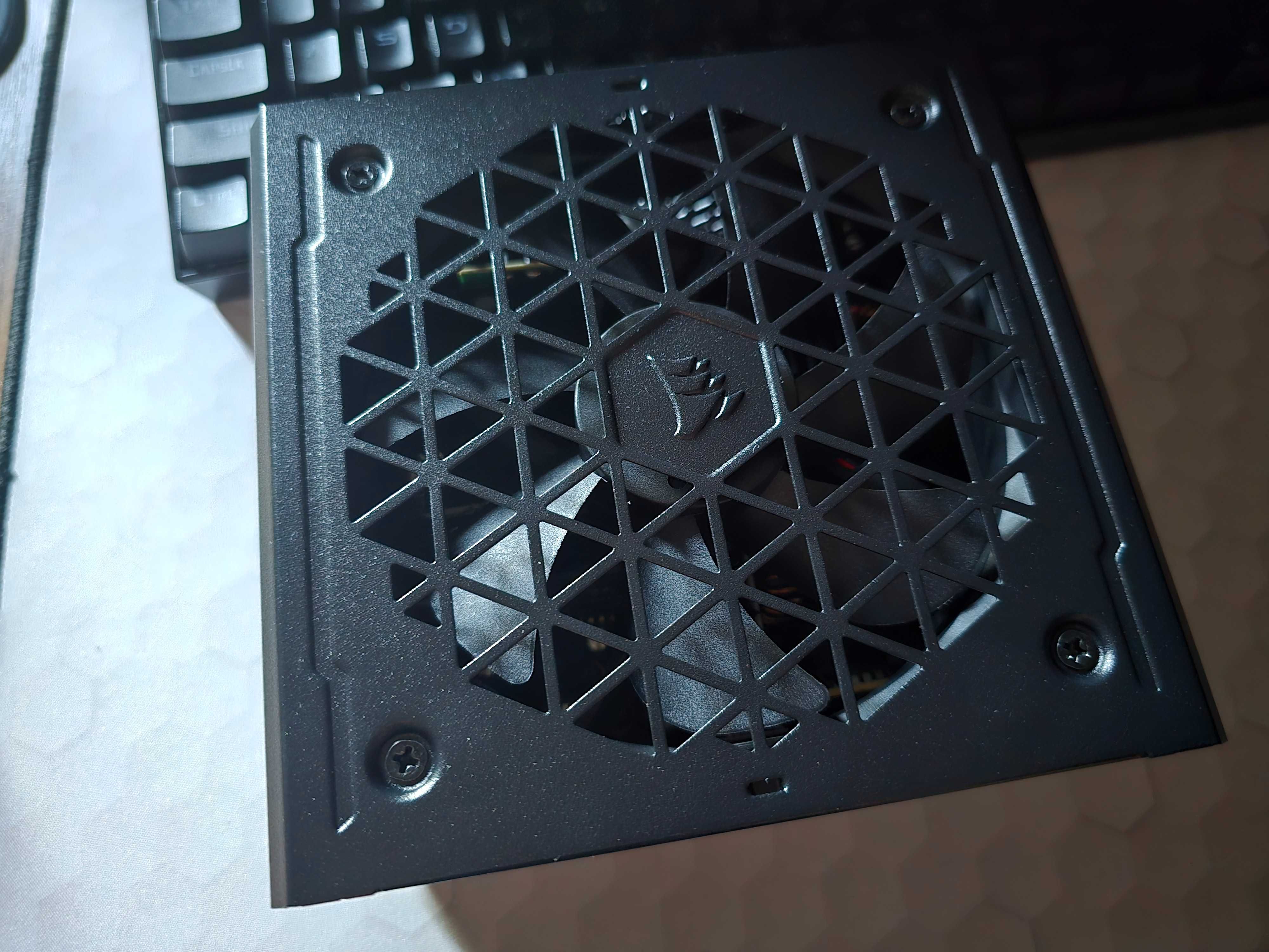 Corsair RM750e V2 Full Modulară 80+ GOLD