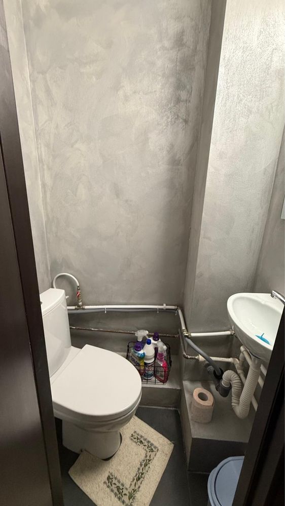 Apartament 4 camere Otopeni decomandat Central.
