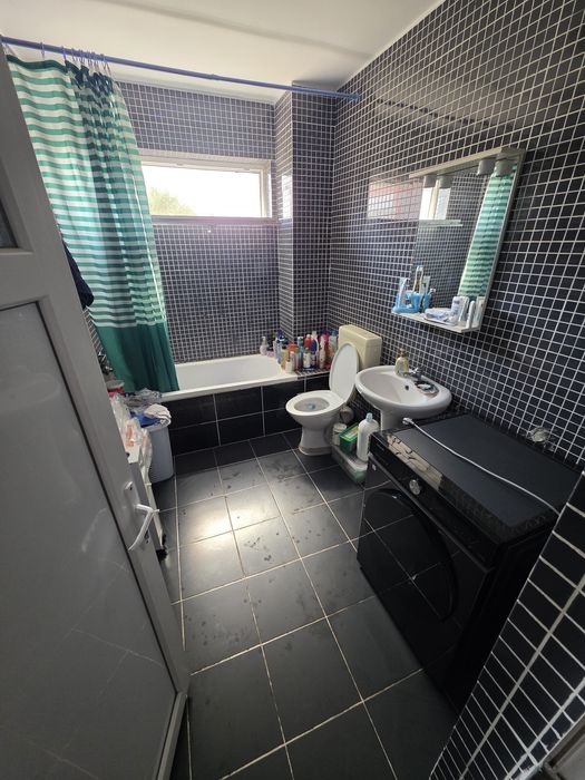 Apartament 3 camere zona Oblemenco/Parcul Tineretului 2012