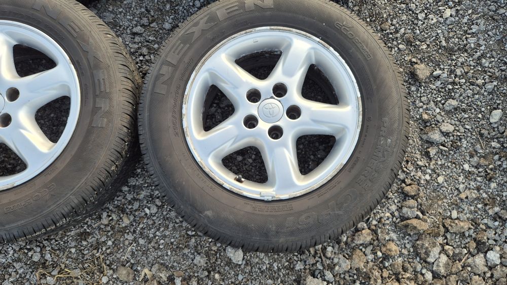 Оригинални джанти Тойота 5/114.3 Toyota Rav4 5x114.3
ET 35 J 7 
Центра
