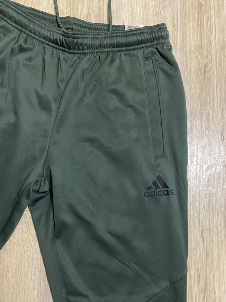 Спортно долнище adidas