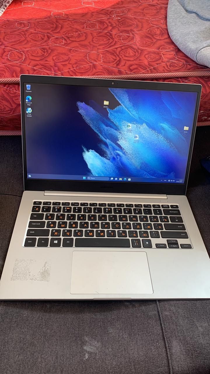 Samsung galaxy book go