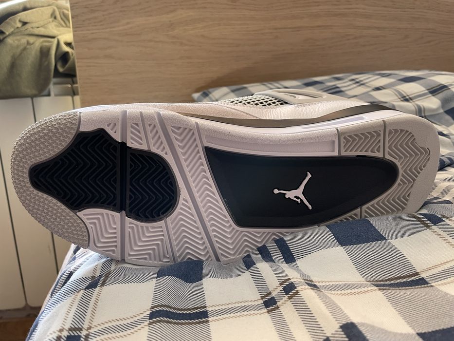 Jordan 4 military black