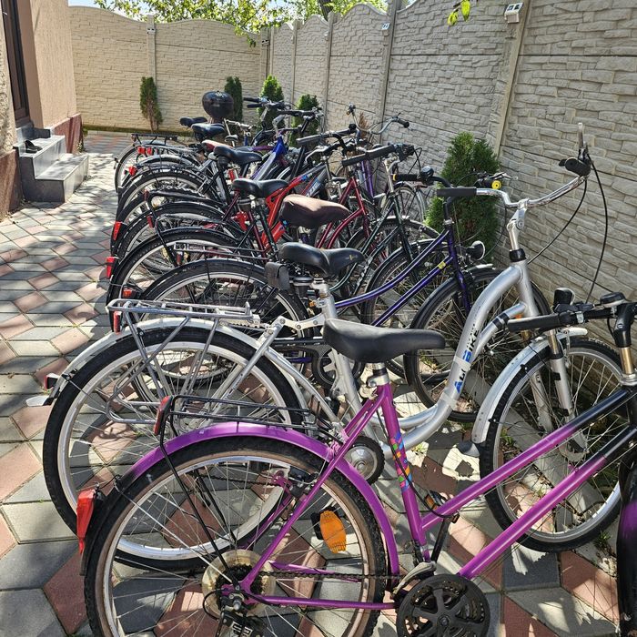 Vând biciclete de dama și de bărbat