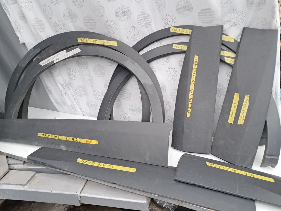 Лайсна калник врата Vw iD4  VW ID4