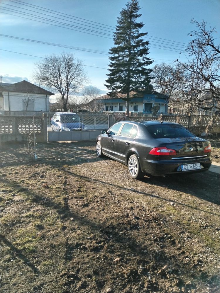 Vând Skoda superb