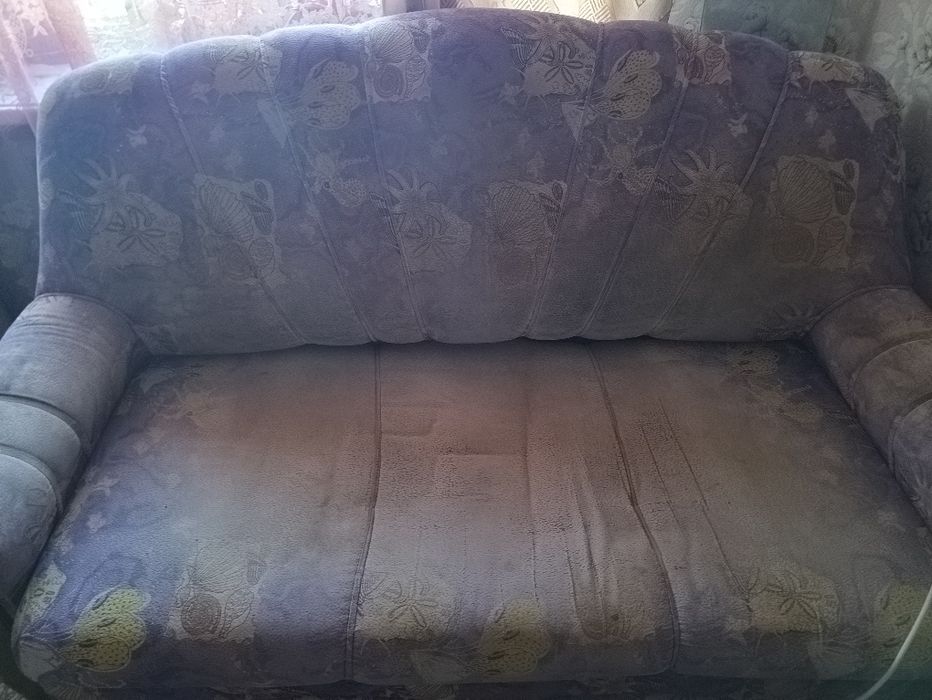 Отдам даром диваны и кресло