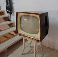 Televizor vechi anii 1960  ORION /Retro/Recuzita