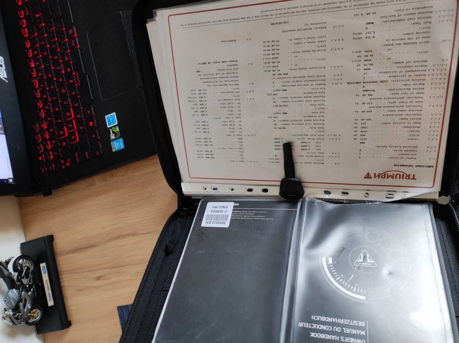 Triumph Tiger 800 XCX