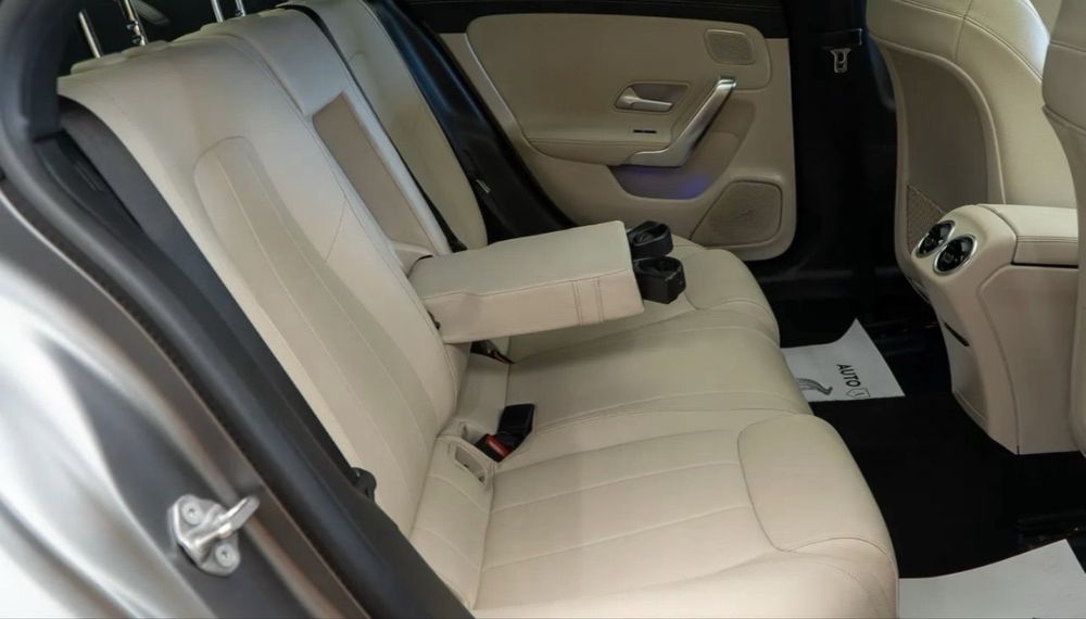 Mercedes Benz - Cla