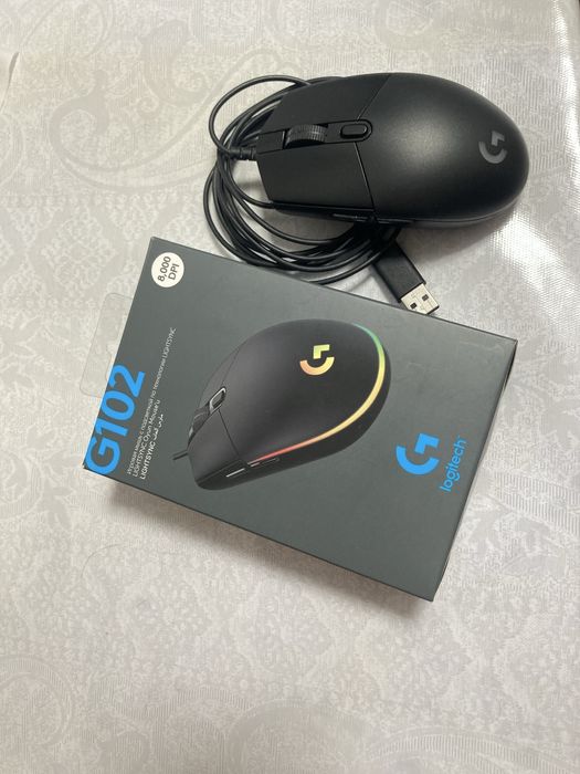 Игровая мышь с подсветкой по технологии LIGHTSYNC 8000dpi