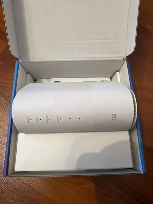 Router  cub cu cartelă 5g MC888B