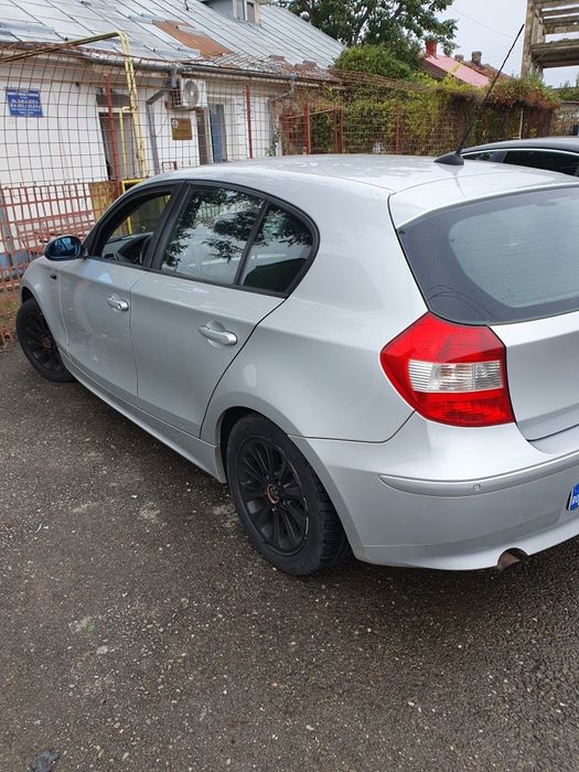 Autoturis BMW seria 1 2007 benzină