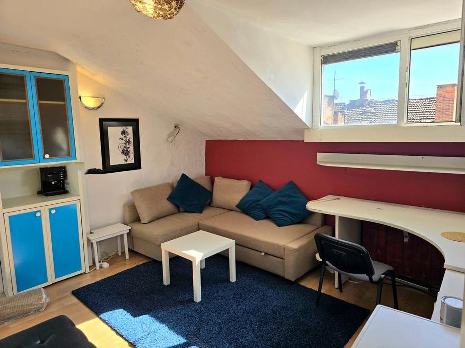 Дава се под наем Едностаен апартамент в София, Център - 25 кв.м за 400 € - Снимка #1