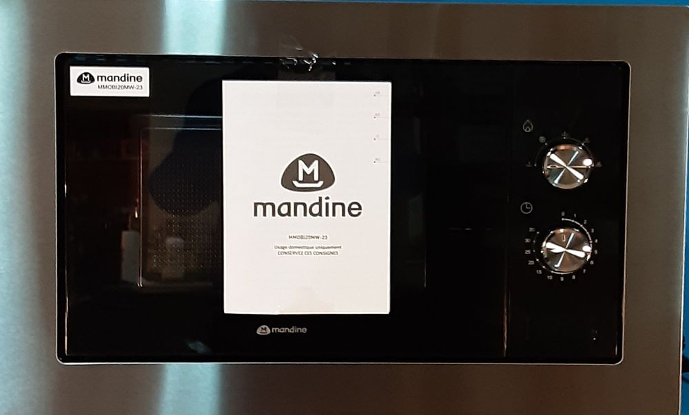 Cuptor cu microunde încadrabil MANDINE 20 L750W NOU - 350 Lei
