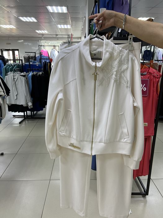 Спортивный костюм