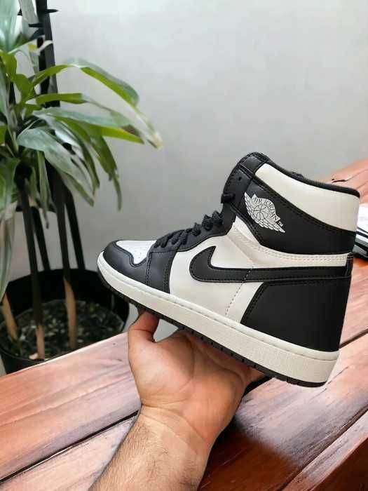 Nike Jordan 1 High Panda