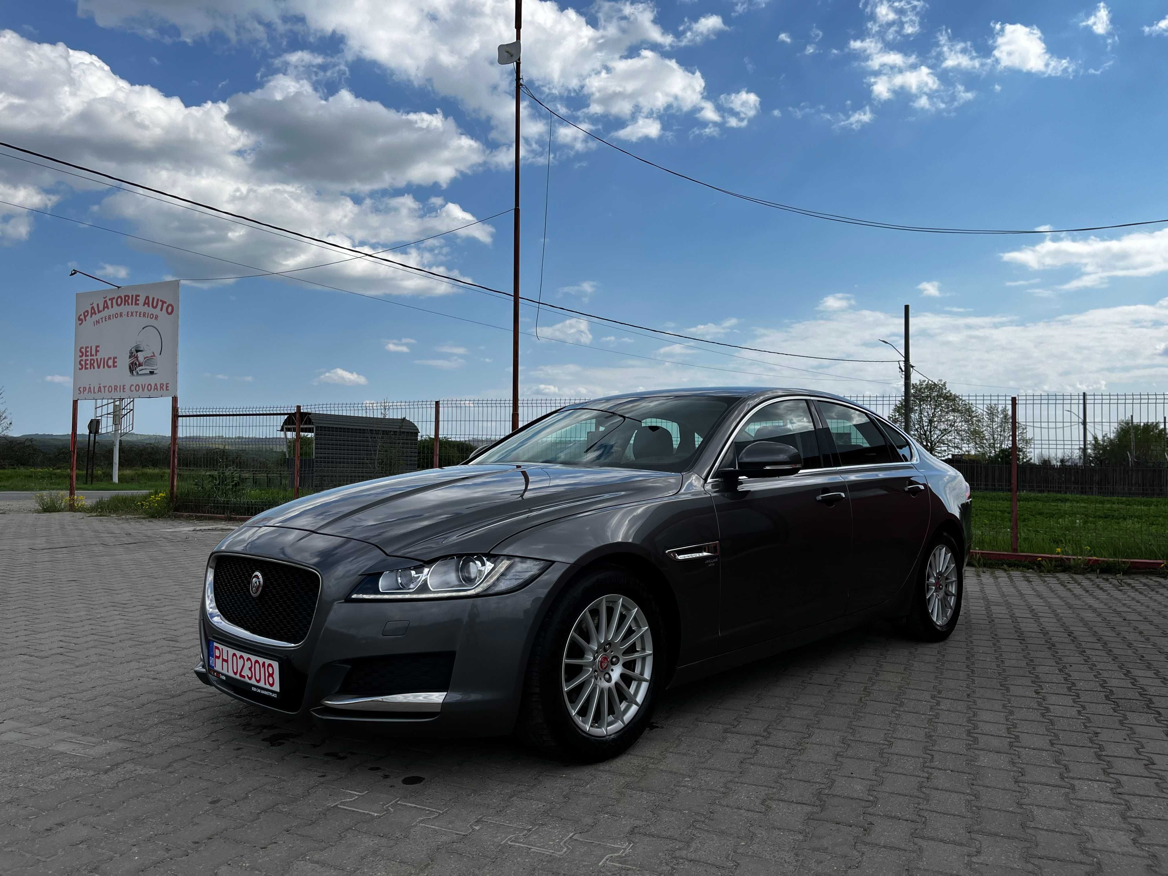 Jaguar XF 2.0 D E-Performance Aut. LED-Xenon Leather Navi KeylessGo