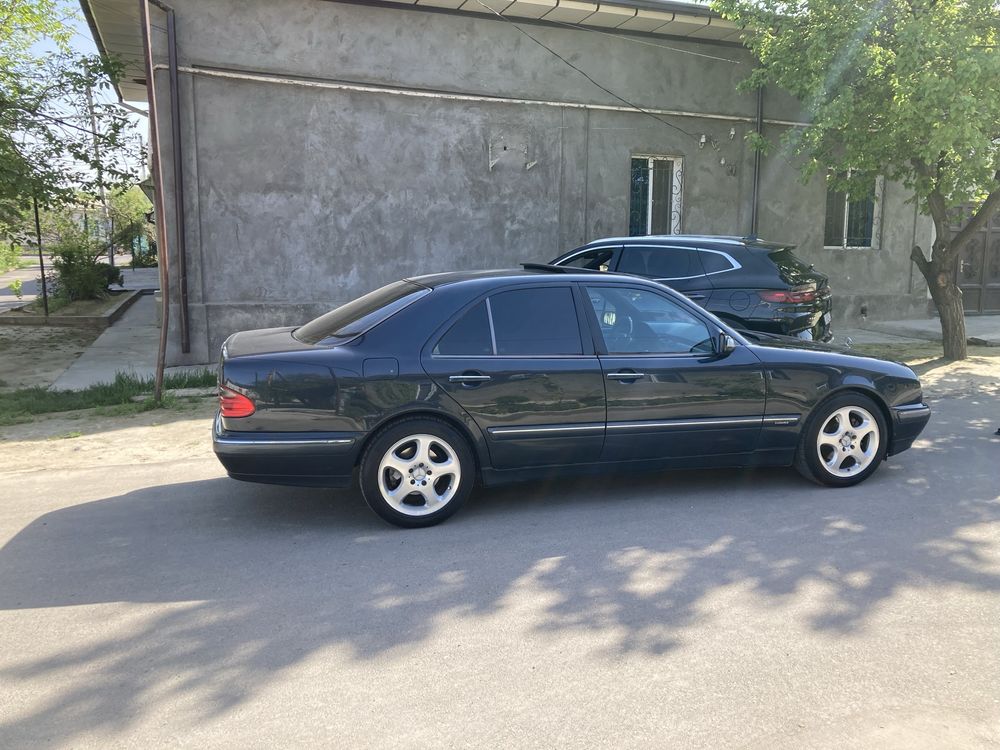 Mercades benz W210