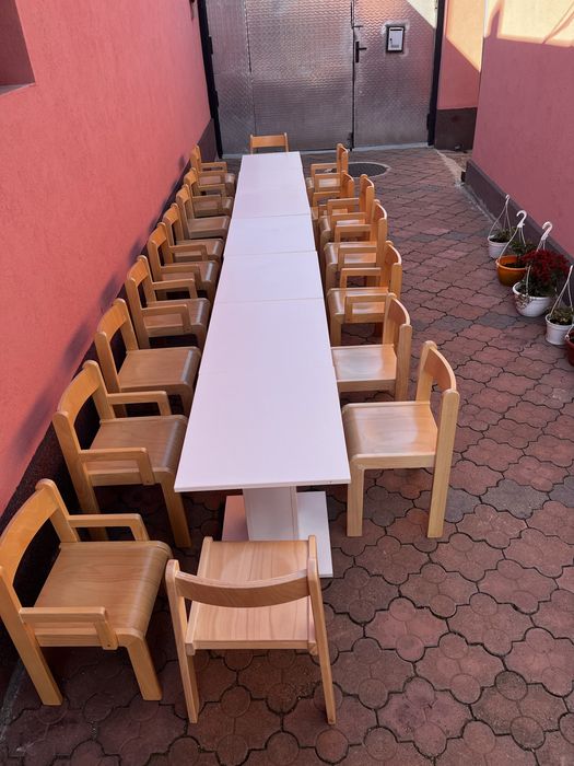 De vanzare set scaune si mese pentru copii