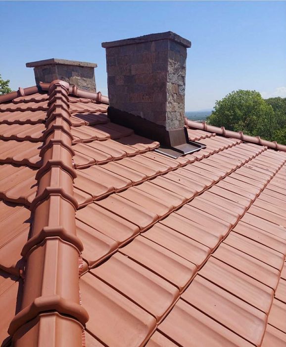 Извършва строителни деиности на територията на цялата страна