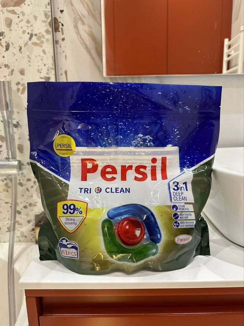 Капсулы для стирки Persil TRI CLEAN помогают сохранить яркость цветов,
