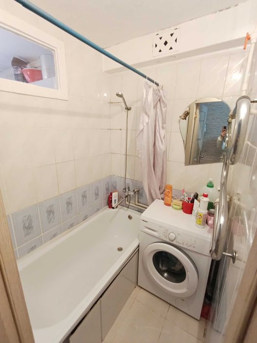 !  Продаю уютную 2-комнатную квартиру! 23 мкр.  1 этаж из 5