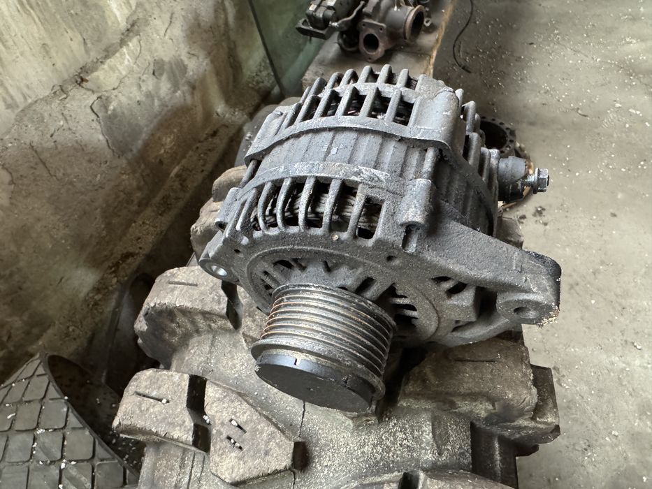 Alternator Nissan Patrol Y61 ZD30