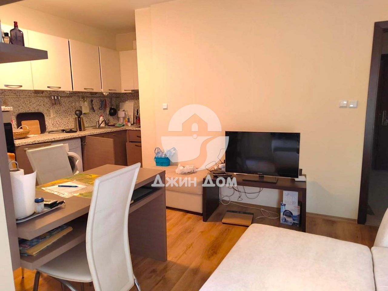 Продава се Двустаен апартамент в с. Равда, Област Бургас - 60 кв.м за 1210 €/кв.м - Снимка #2