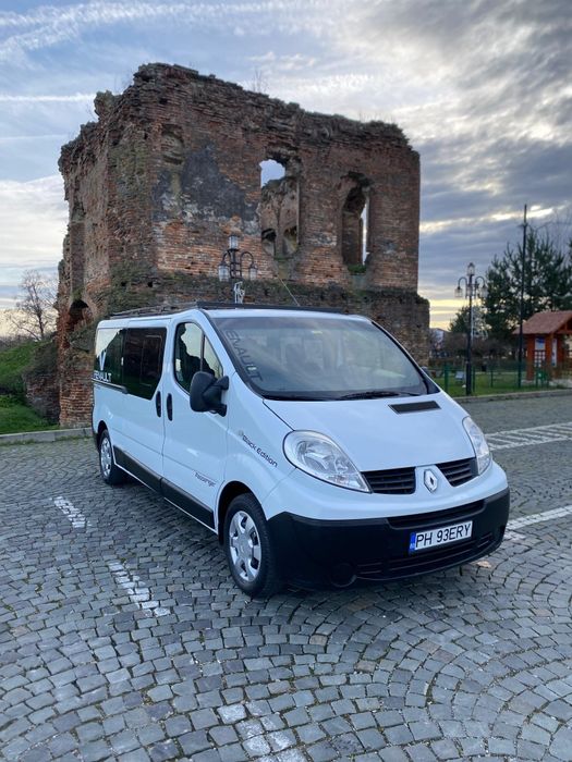 Renault Trafic 9 Locuri 2.0 Diesel